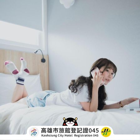 Single Inn-Kaohsiung Station Exteriör bild
